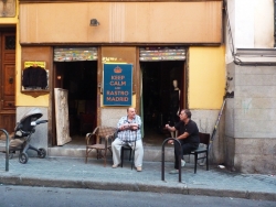 http://www.juliesteyer.com/files/gimgs/th-24_rastro madrid julie steyer.jpg